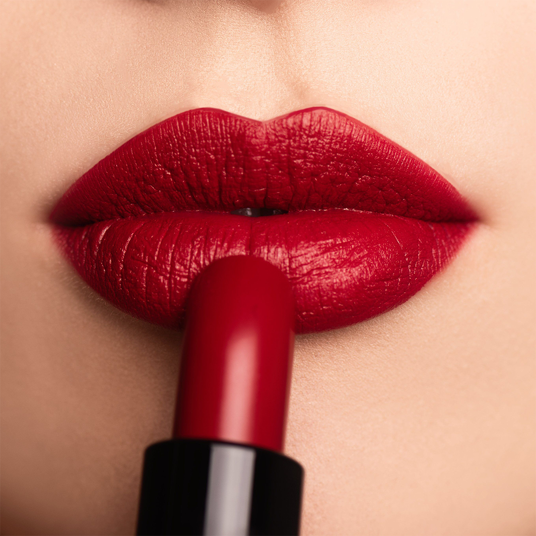 Sultry Shade Of Red Lipstick (Pack of 3)